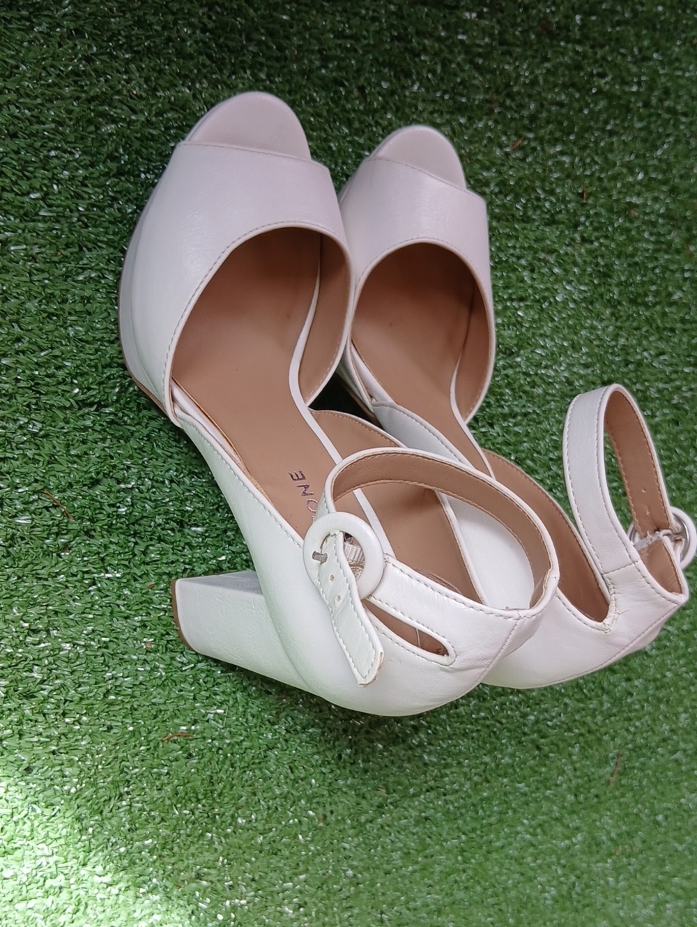 Sun + Stone Women White Open-Toe Block Heel Sandals with Ankle Strap Size 6.5